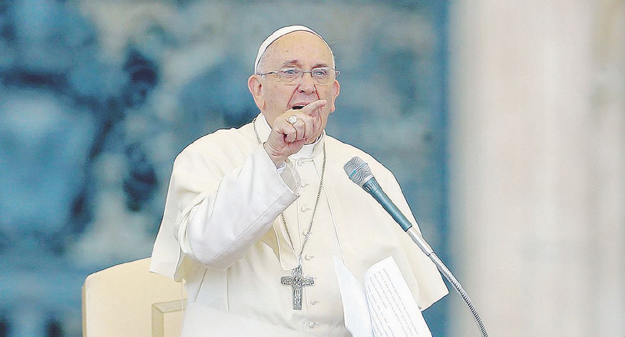 Così il Papa respinge Salvini: la Chiesa tifa il suo flop al voto