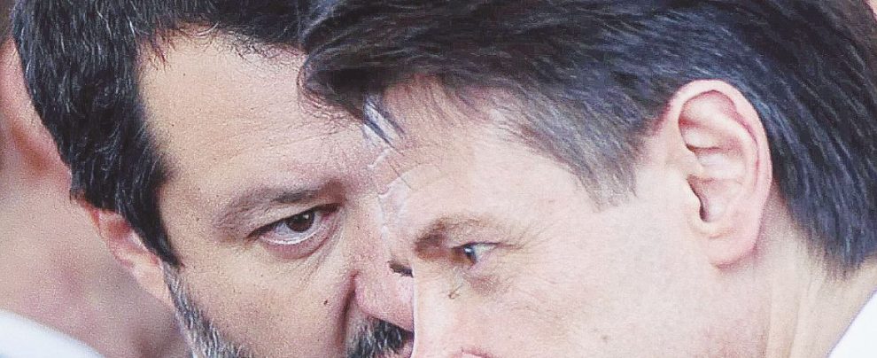 Parenti serpenti - Matteo Salvini e Giuseppe Conte, dal caso Siri, non si amano più granché - Ansa Salvini attacca Conte e i pm. Governo in stallo sui decreti