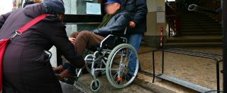 Copertina di Europee, l’odissea alle urne di milioni di disabili: tra barriere e poca assistenza. “Diritto di voto negato per 800mila”