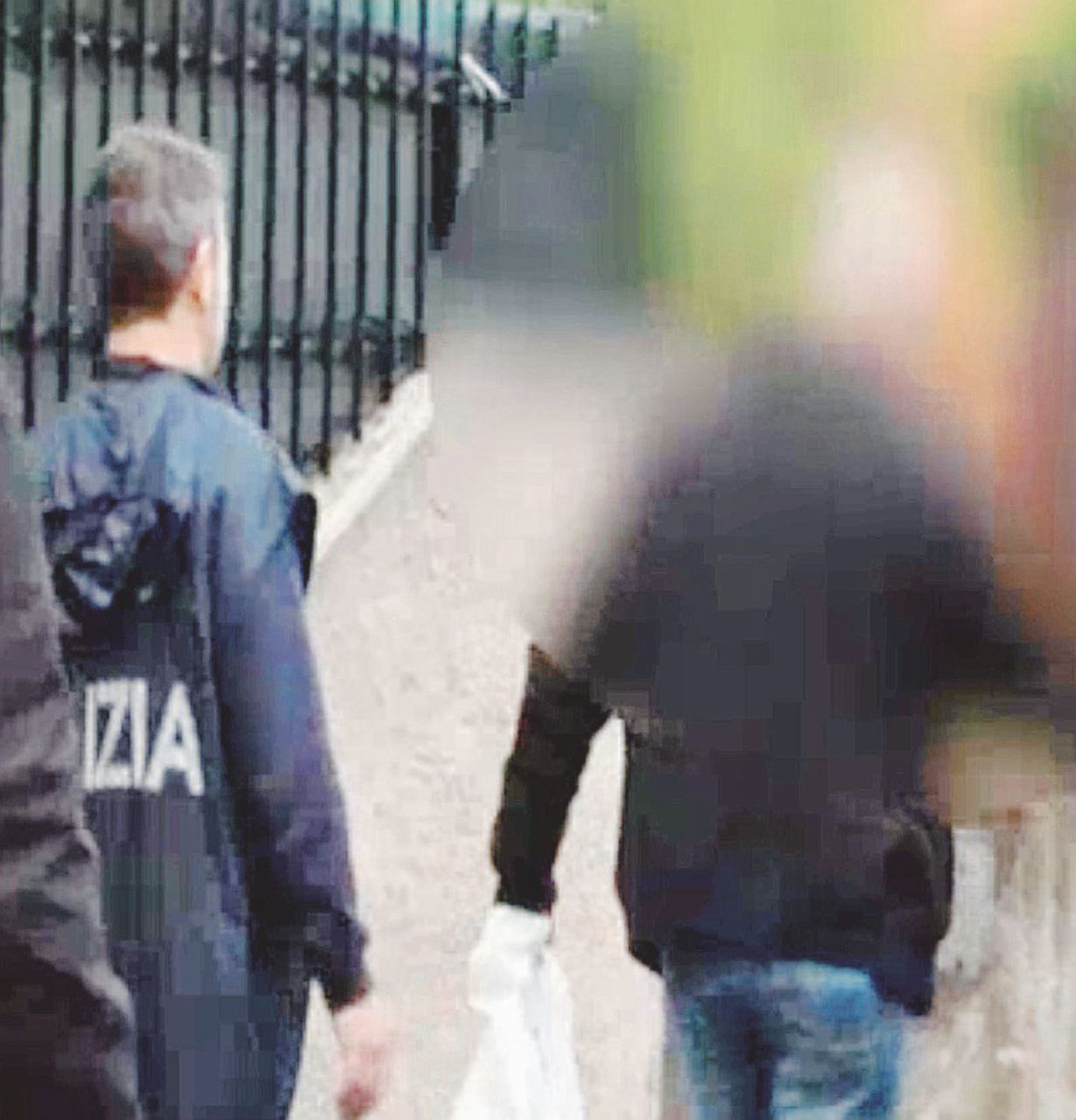 Dopo un mese e mezzo - L’arresto della guardia giurata - Ansa “Massacrato dal vigilantes il clochard che dormiva”