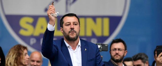 Salvini invoca la Madonna e attacca il Papa. Ma il mondo cattolico non combatte abbastanza