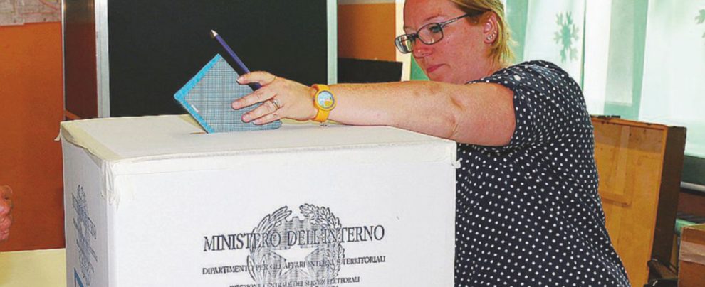 Fantasia elettorale - Tutte le stranezze dei piccoli paesi al voto per le comunali - LaPresse Dal paese con solo nove elettori al candidato che sfida se stesso
