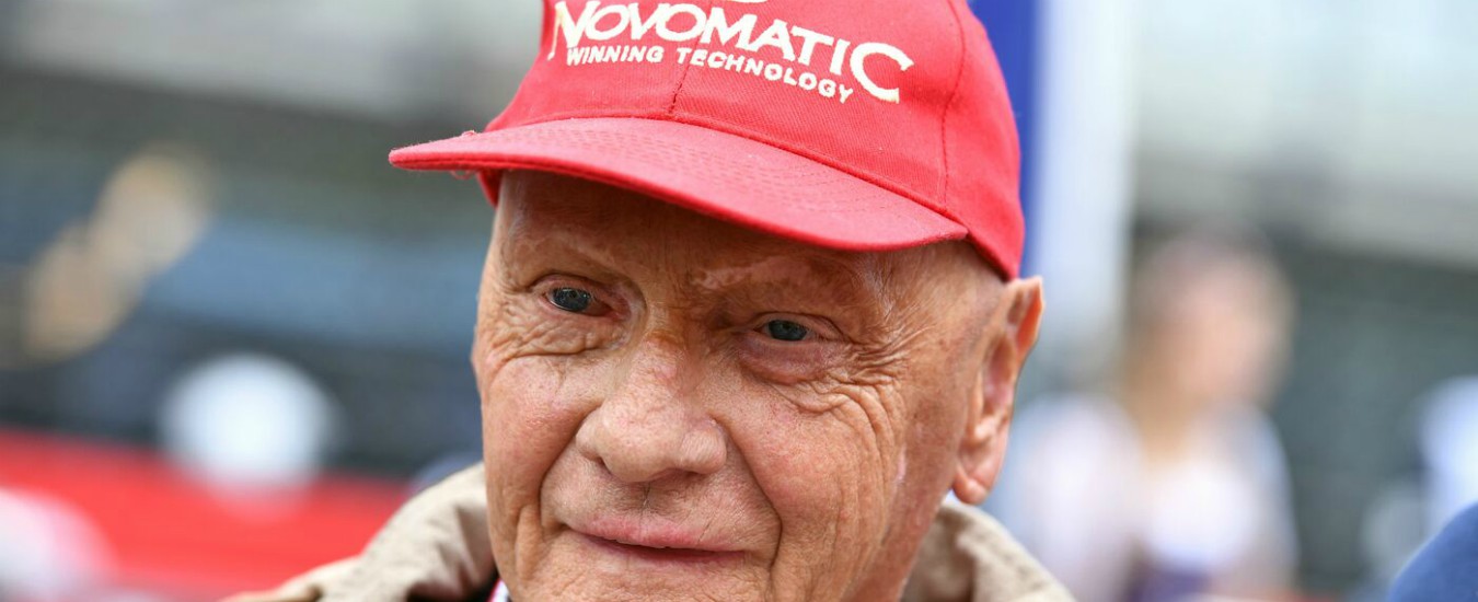 Niki Lauda morto a 70 anni, la carriera da leggenda: dall’incidente di Nuerburgring ai titoli mondiali