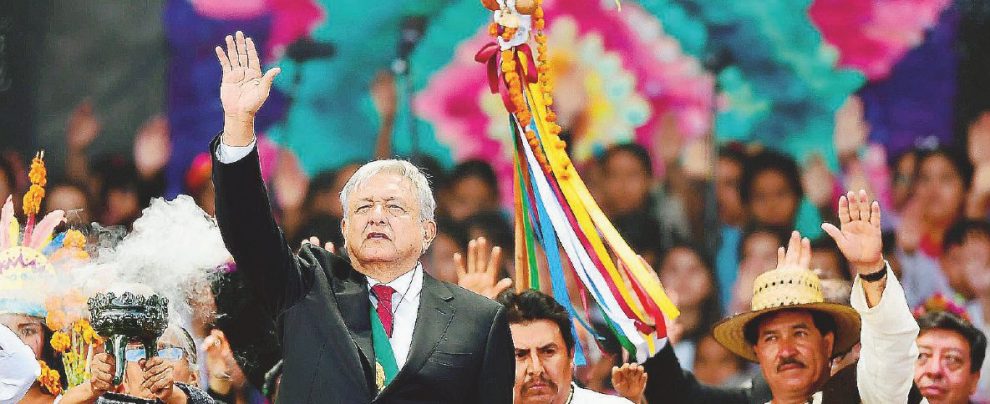 Contro “il male endemico” - Il presidente del Messico, Andrés Manuel Lopez Obrador, in una cerimonia indigena - LaPresse Messico e corruzione. Il governatore fidato che ha tradito Amlo
