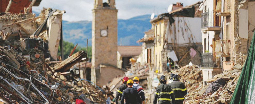 Macerie, soldi e cantieri fermi. Tutti alle urne contro Pirozzi Macerie, soldi e cantieri fermi. Tutti alle urne contro Pirozzi