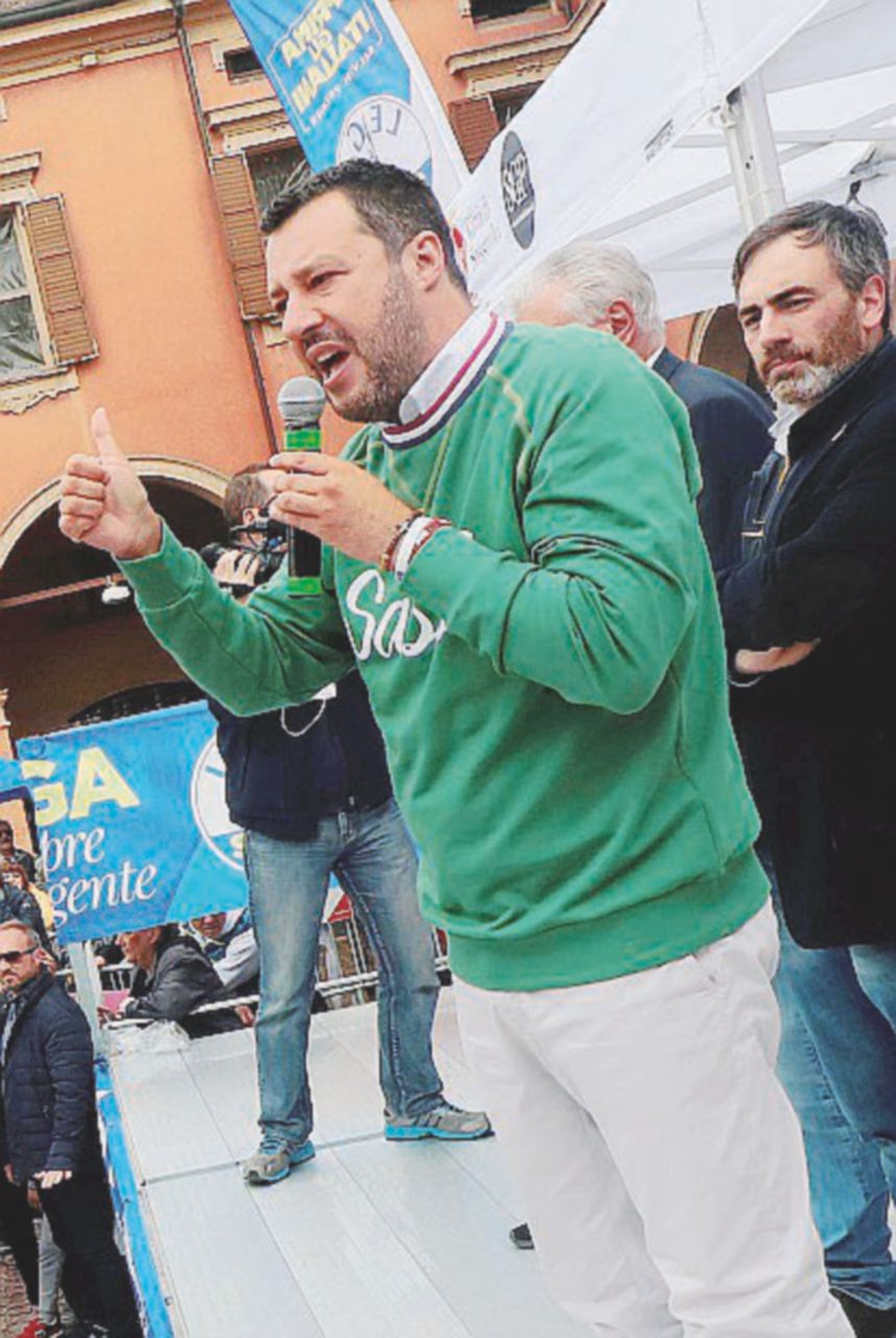 Copertina di Salvini va in Emilia e pensa alle Regionali