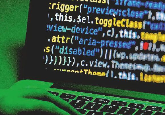 Software-spia, indagine a Roma sul contratto con gli 007 Software-spia, indagine a Roma sul contratto con gli 007