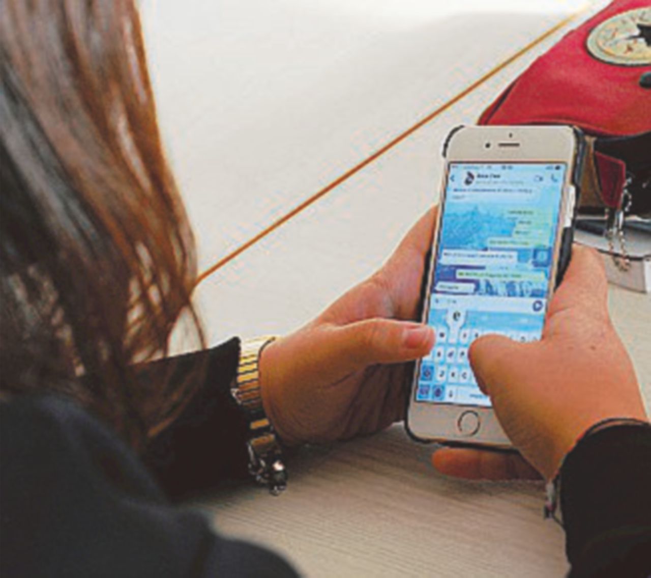 “Mi hanno hackerato grazie a una app”