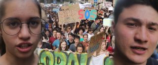 Copertina di Milano, migliaia di giovani in corteo contro i cambiamenti climatici: “Delusi dai partiti, non hanno fatto nulla”