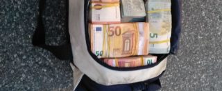 Copertina di Calabria, Fiamme Gialle fermano auto per normali controlli: all’interno era nascosto un milione di euro in contanti