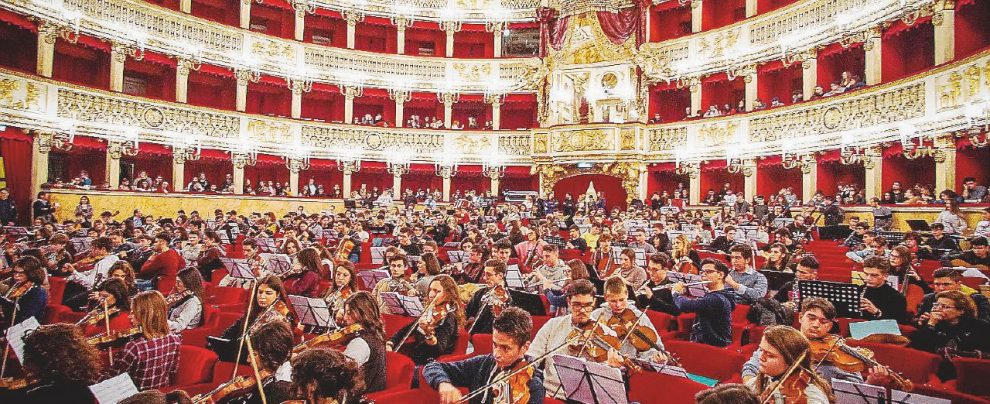 All’opra - Il Teatro San Carlo di Napoli - Ansa San Carlo, l’orrendo restauro di Nastasi. Con Muti complice
