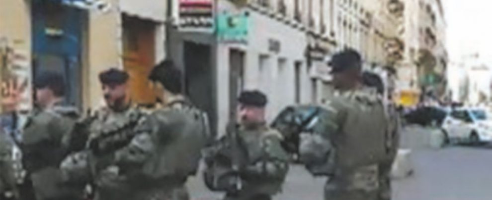 Pacco-bomba a Lione: 13 feriti Macron: “Città sotto attacco” Pacco-bomba a Lione: 13 feriti Macron: “Città sotto attacco”