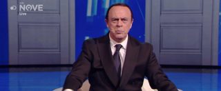 Copertina di Crozza Berlusconi verso le europee: “Vado a combattere i comunisti cinesi che si mangiano i cani”