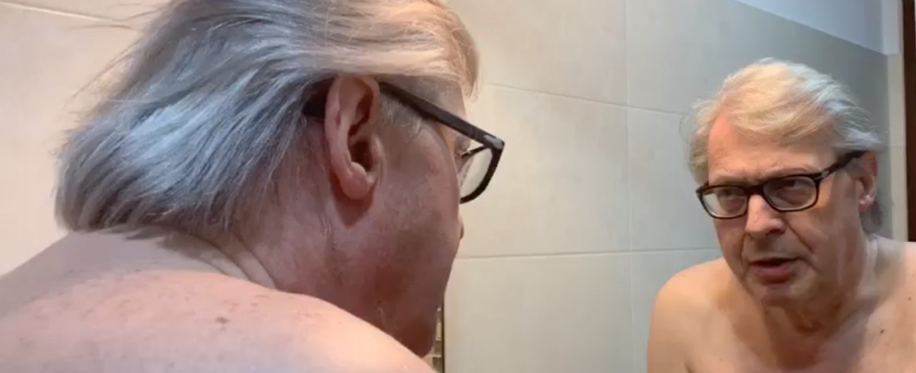 Copertina di Nudo davanti allo specchio, Vittorio Sgarbi viola il silenzio elettorale e rivela: “Ecco chi andrò a votare”