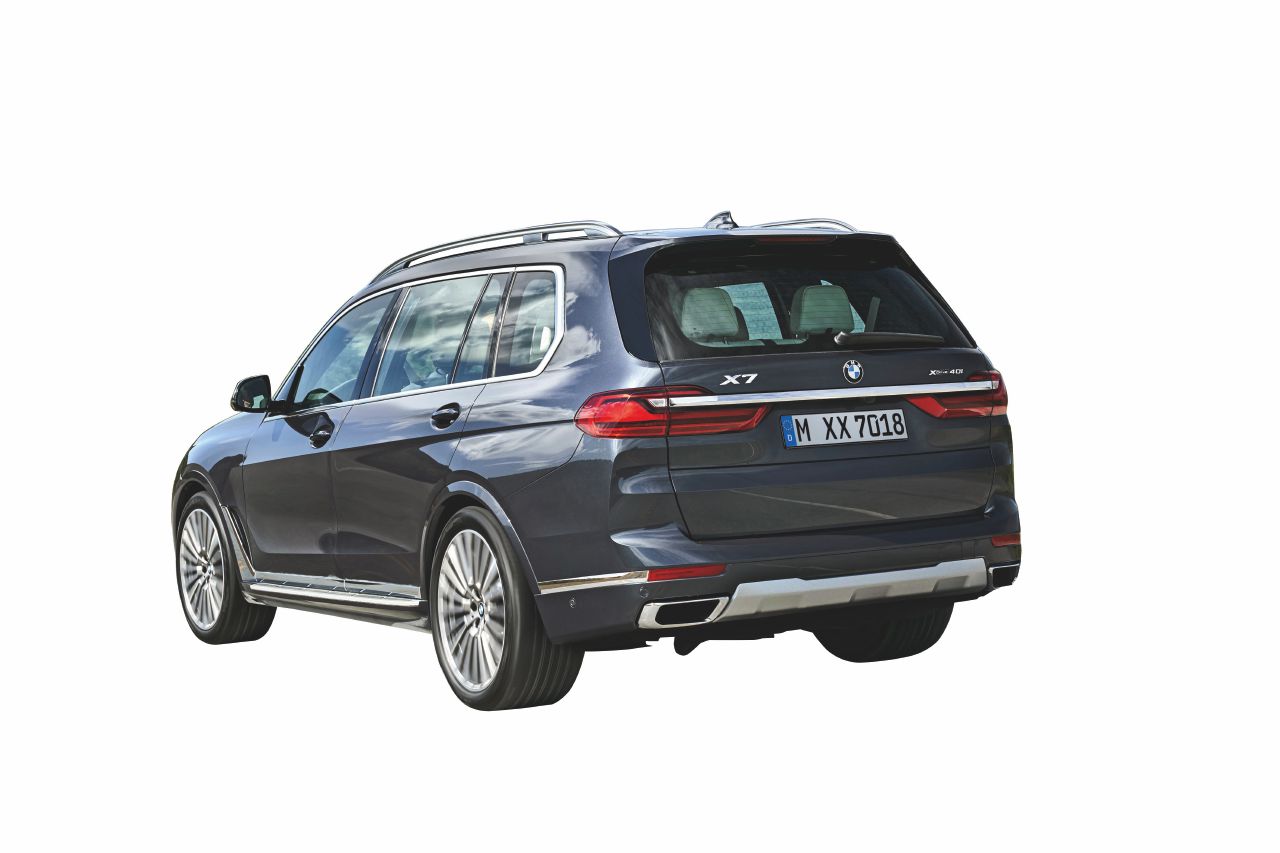 Copertina di Bmw X7, il suv gigante. Un extra lusso a ritmo di rock