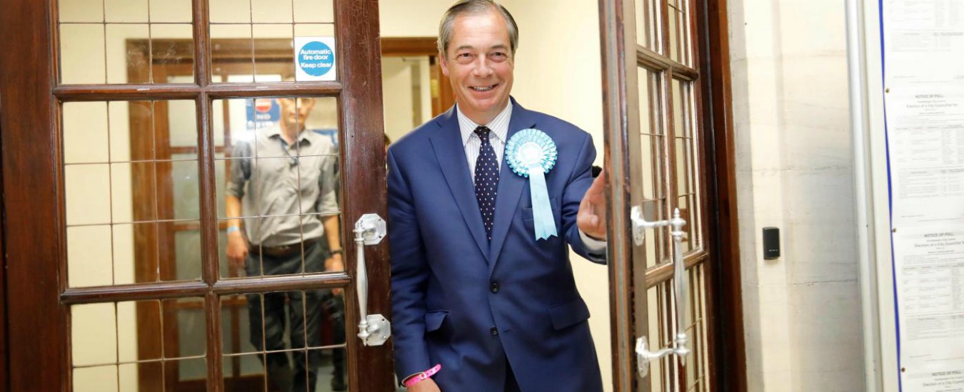 Elezioni Regno Unito, Brexit Party di Nigel Farage al 32%. Catastrofe dei Tories: sprofondano all’8%