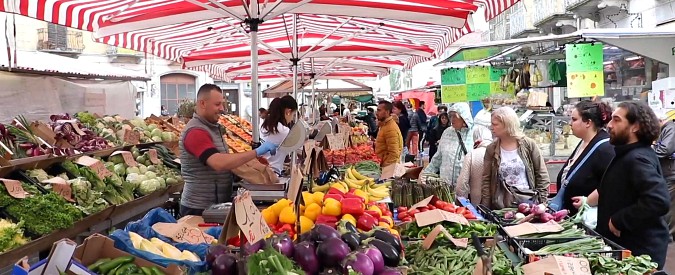 Copertina di Torino, nello storico quartiere popolare dove trionfa la Lega: “Salvini pensa ai nostri interessi. M5s? Ha tradito promesse”