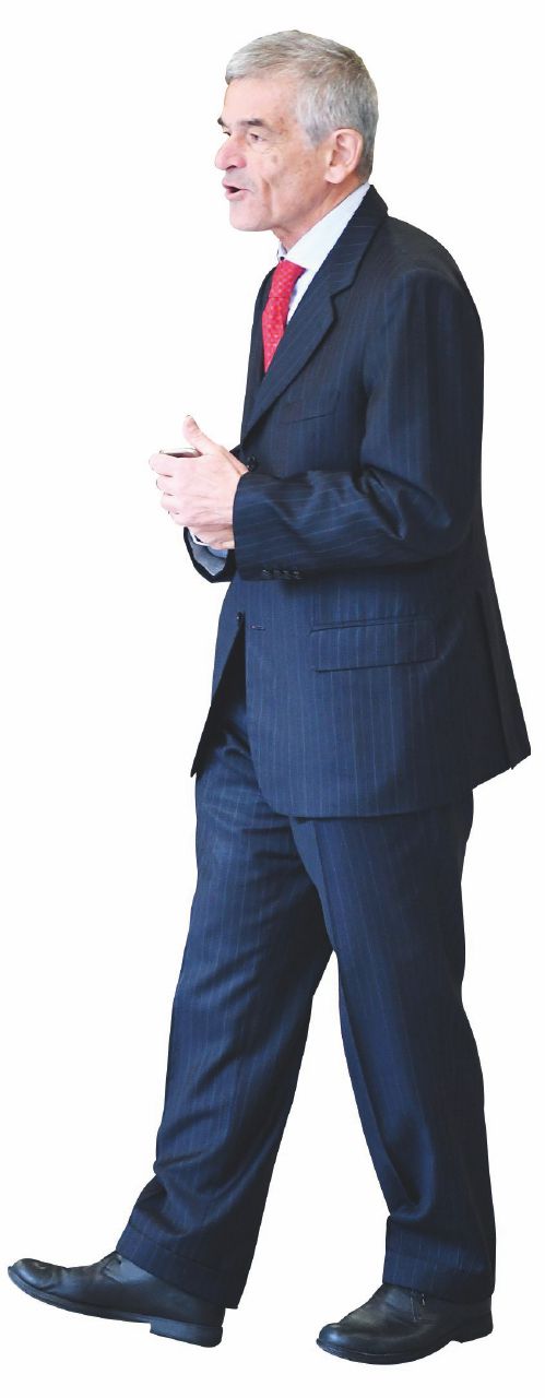 Copertina di Il Piemonte va a destra. Chiamparino: “Mi ritiro”