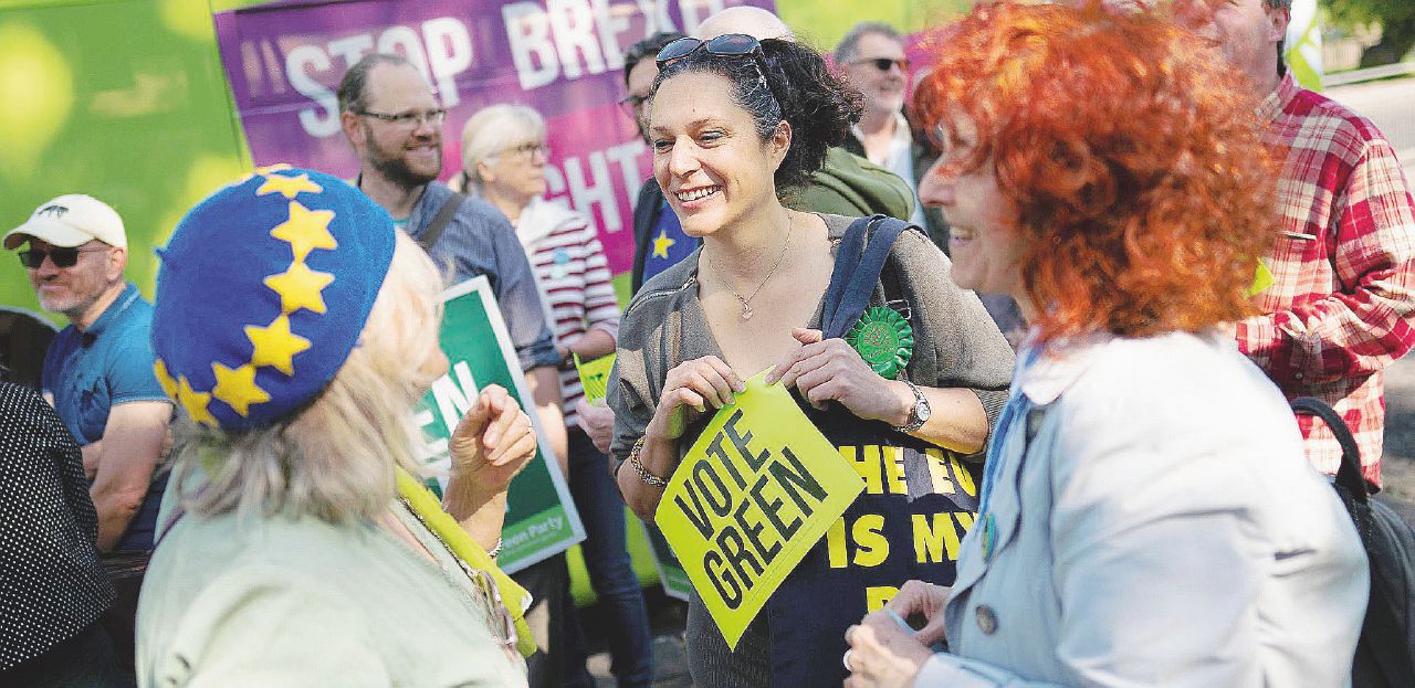 Copertina di Fridays For Future: l’emergenza  Covid non ferma l’onda verde in Europa e Stati Uniti