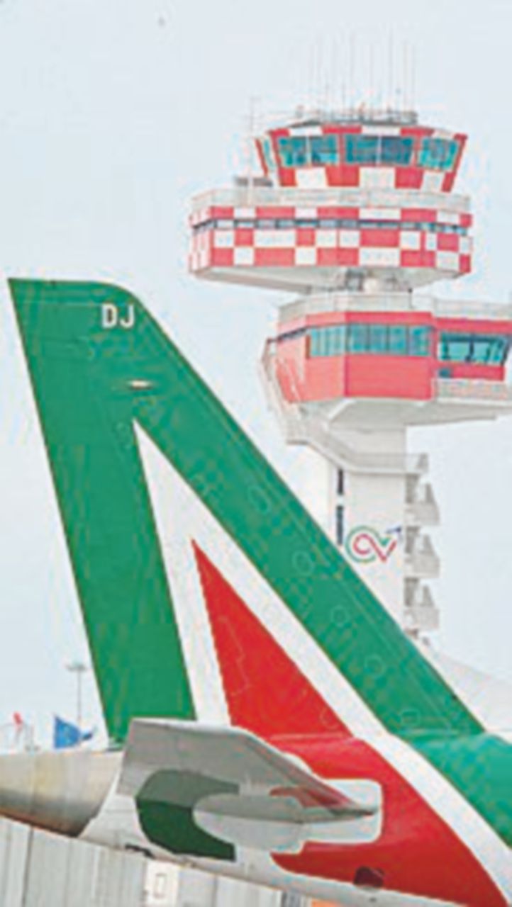 Copertina di Bollette di luce e gas: si rischia il salasso per salvare l’Alitalia