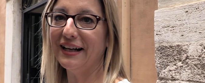 Copertina di M5s, Lombardi: “Spero si riaprano i meet up. Non ho votato perché il problema del cumulo di cariche di Di Maio rimane”