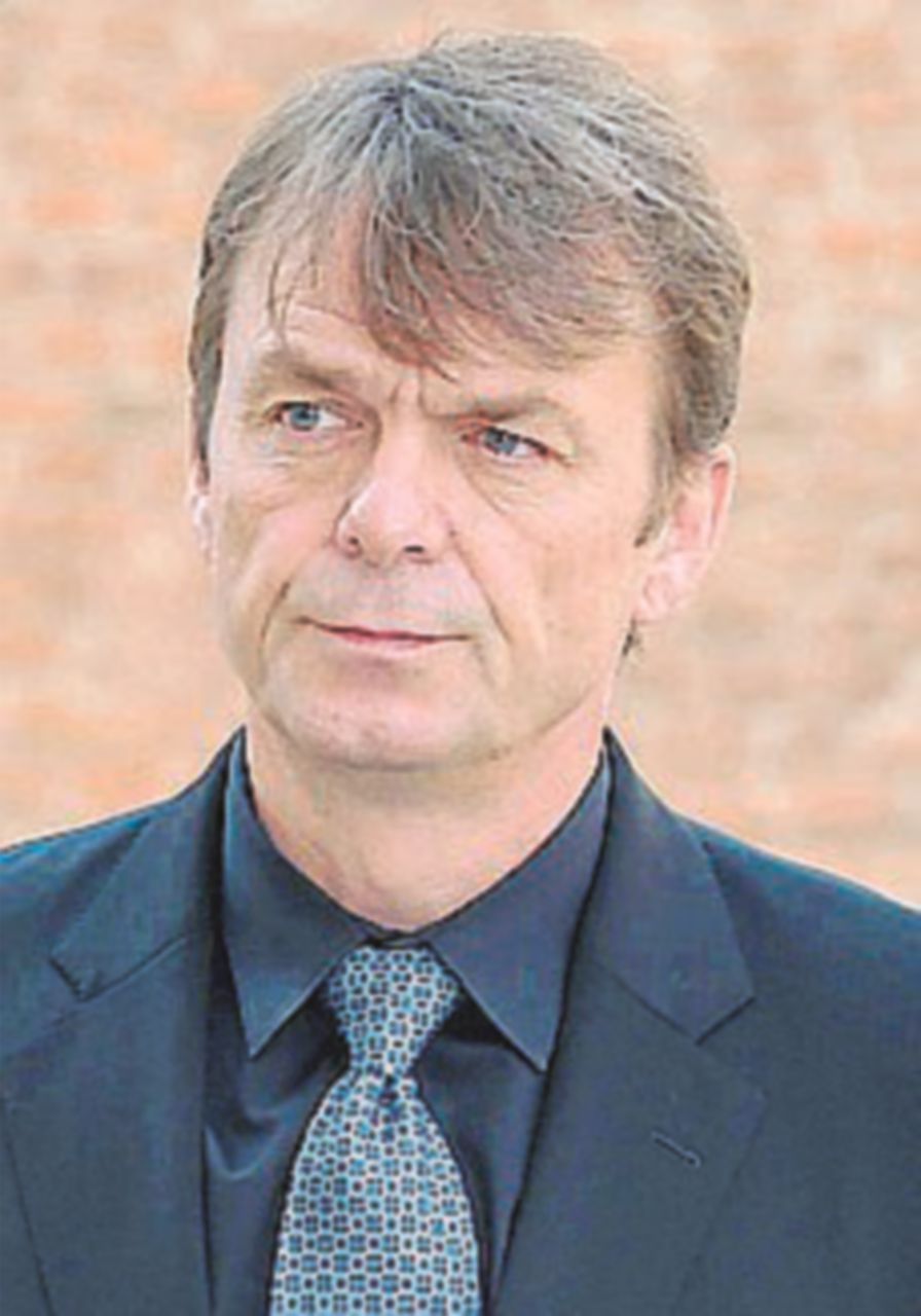 Fca, l’ad Manley vende milioni di  azioni  dopo  le nozze con Renault