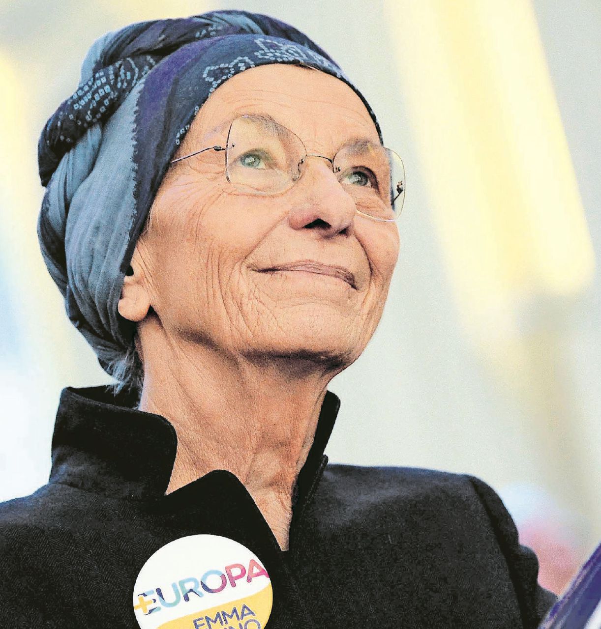 Copertina di Emma, professionista della sconfitta: sempre in poltrona da 43 anni