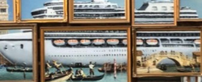 Venezia, così si è avverata la “profezia” di Banksy: nella sua opera una Grande Nave sovrastava minacciosa la città