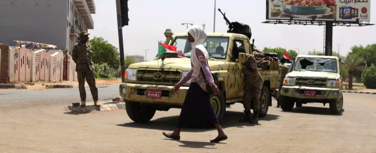 Sudan, esercito sgombera sit-in: 35 morti Giunta militare: “Elezioni entro 9 mesi”