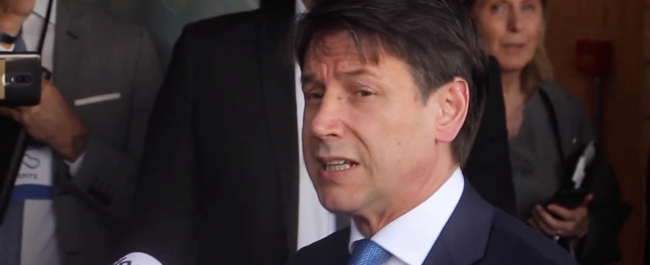 Copertina di Cantieri, l’appello di Conte alla Lega: “Il super-emendamento rischia di creare il caos. Il tempo è poco, mi raccomando”