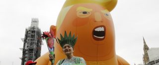 Copertina di Trump a Londra, attese 250mila persone a protestare. Sadiq Khan: “È la faccia della ripugnante ultradestra mondiale”