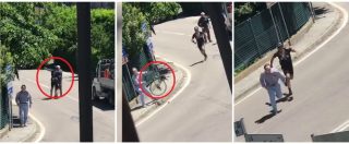 Copertina di Reggio Emilia, il ciclista impazzisce all’incrocio e aggredisce due pedoni: uno dei due si vendica così