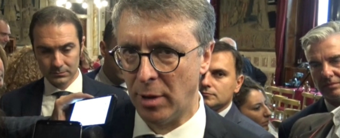 Copertina di Sblocca cantieri, Cantone: “Giudizio sospeso, ma aspetti pericolosi su subappalti. C’è rischio di fatti corruttivi”