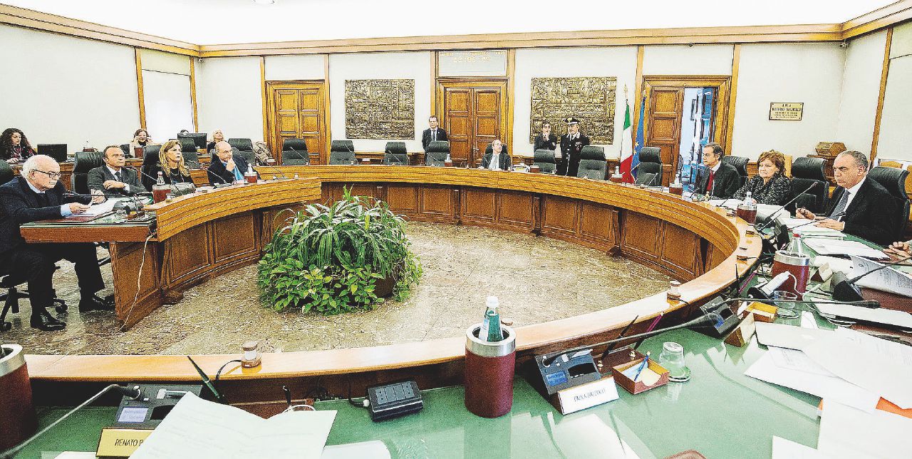 Copertina di Caso Consip al Csm: il Palamara uno e bino contro Woodcock