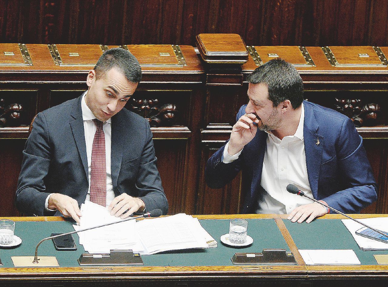 Di Maio e Salvini si vedono e parlano (pure) di poltrone
