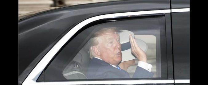 Trump, in Irlanda noleggiate 4 limousine “da funerale” per 1 milione di dollari