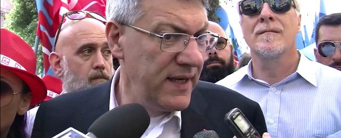 Copertina di Lavoro, Landini: “Sciopero generale in autunno? Non escludiamo niente. Serve cambiamento vero”