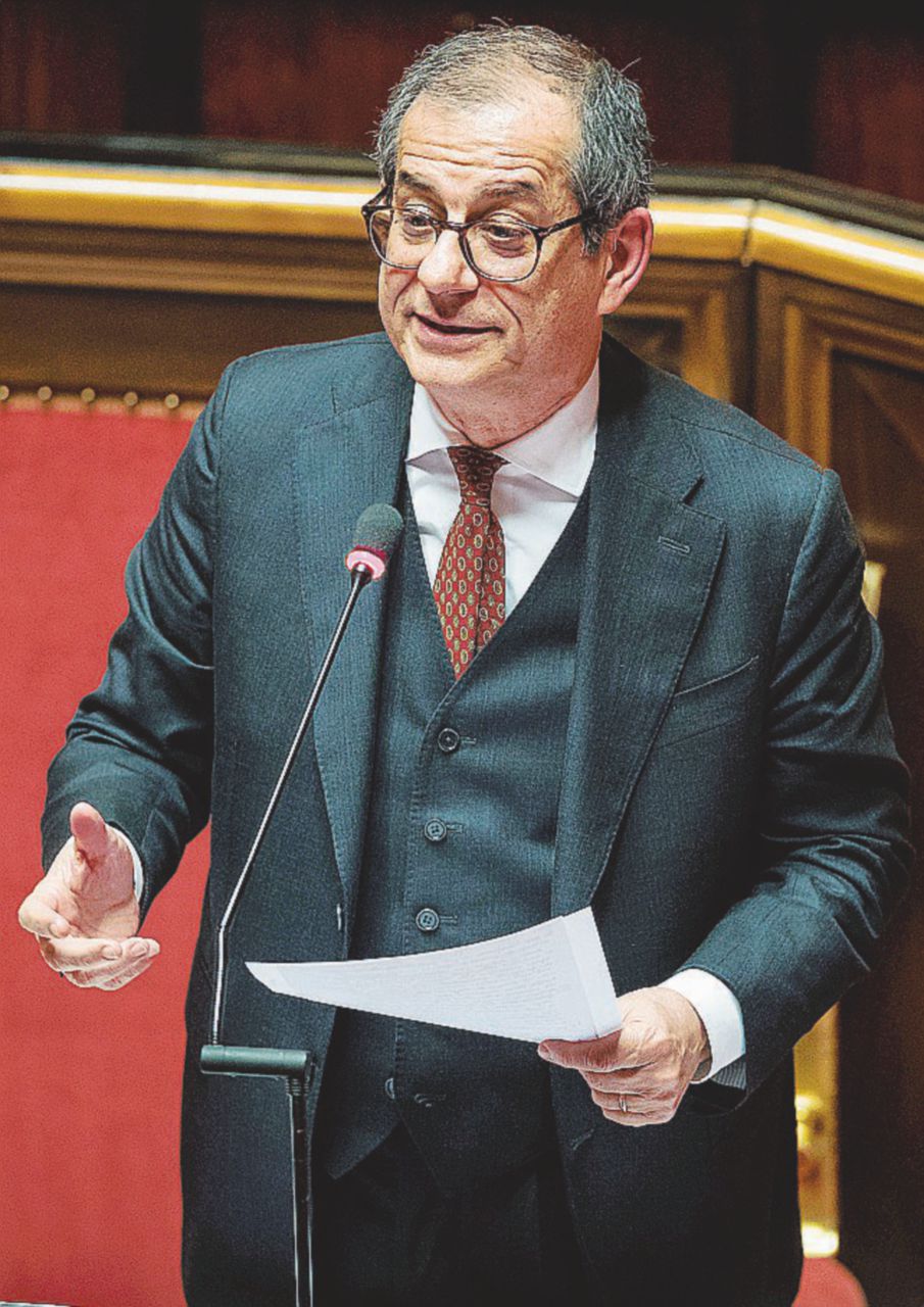 Copertina di Mini-Bot, doppio schiaffo a Tria