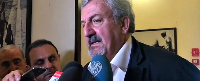 Copertina di Ex-Ilva, Emiliano: “Sempre guardato con sospetto ArcelorMittal. Esuberi una beffa, governo prenda posizione”