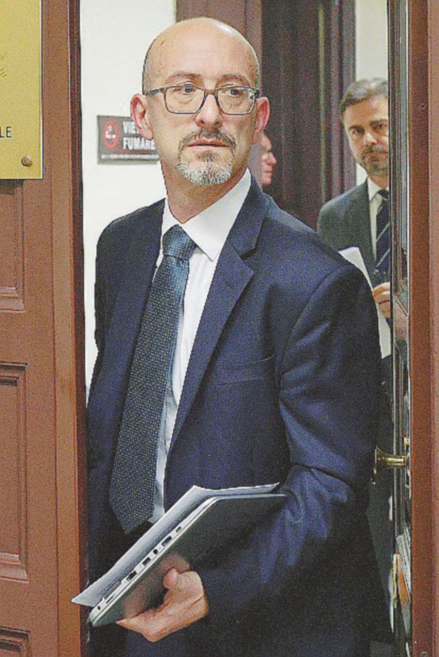 Copertina di “Lascio la mia corrente, non l’Anm Vedremo se vorranno sfiduciarmi”