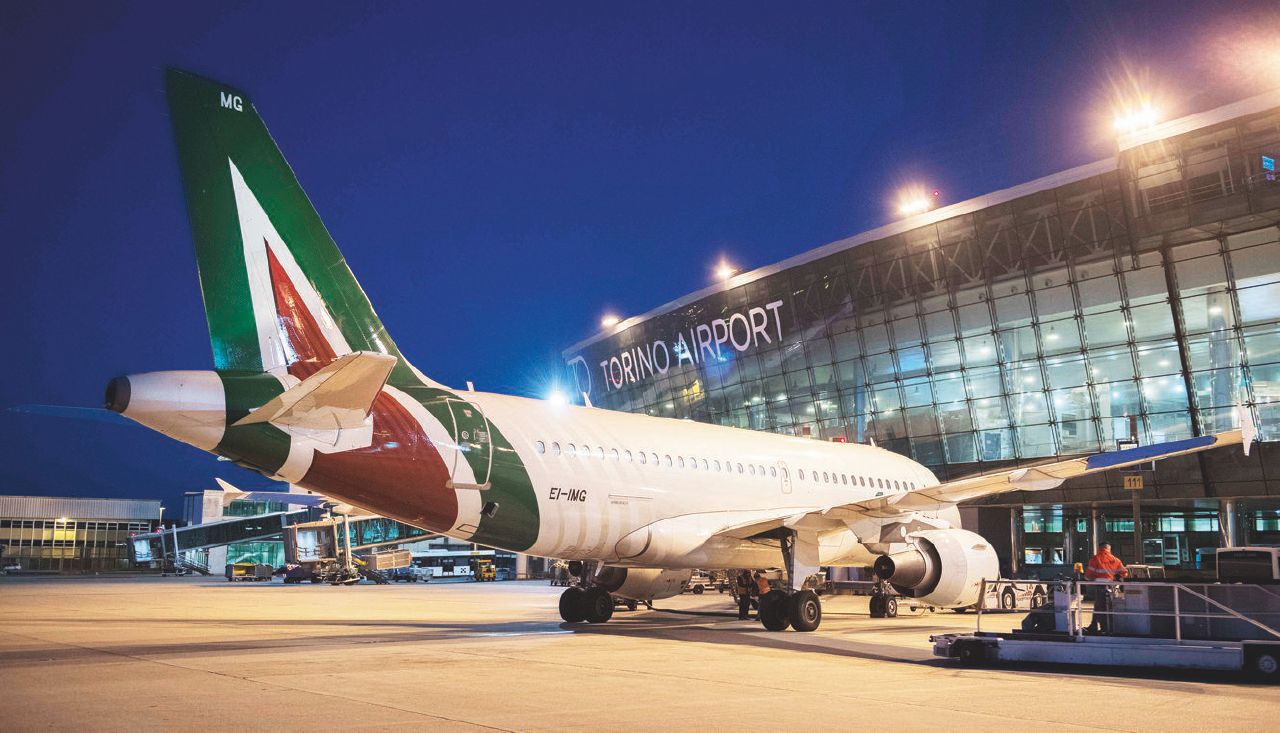 Salvini vuole Atlantia e pressa M5S su Alitalia