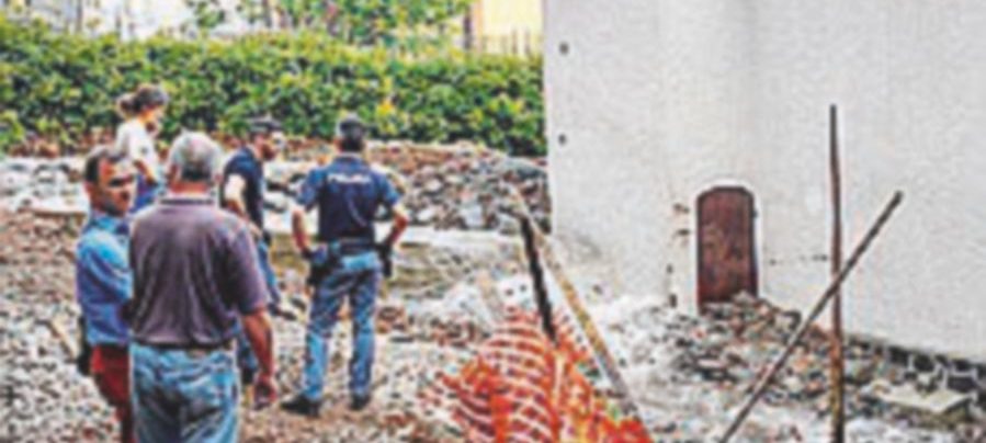 Pioggia torrenziale. Quasi mille sfollati in provincia di Lecco Pioggia torrenziale. Quasi mille sfollati in provincia di Lecco
