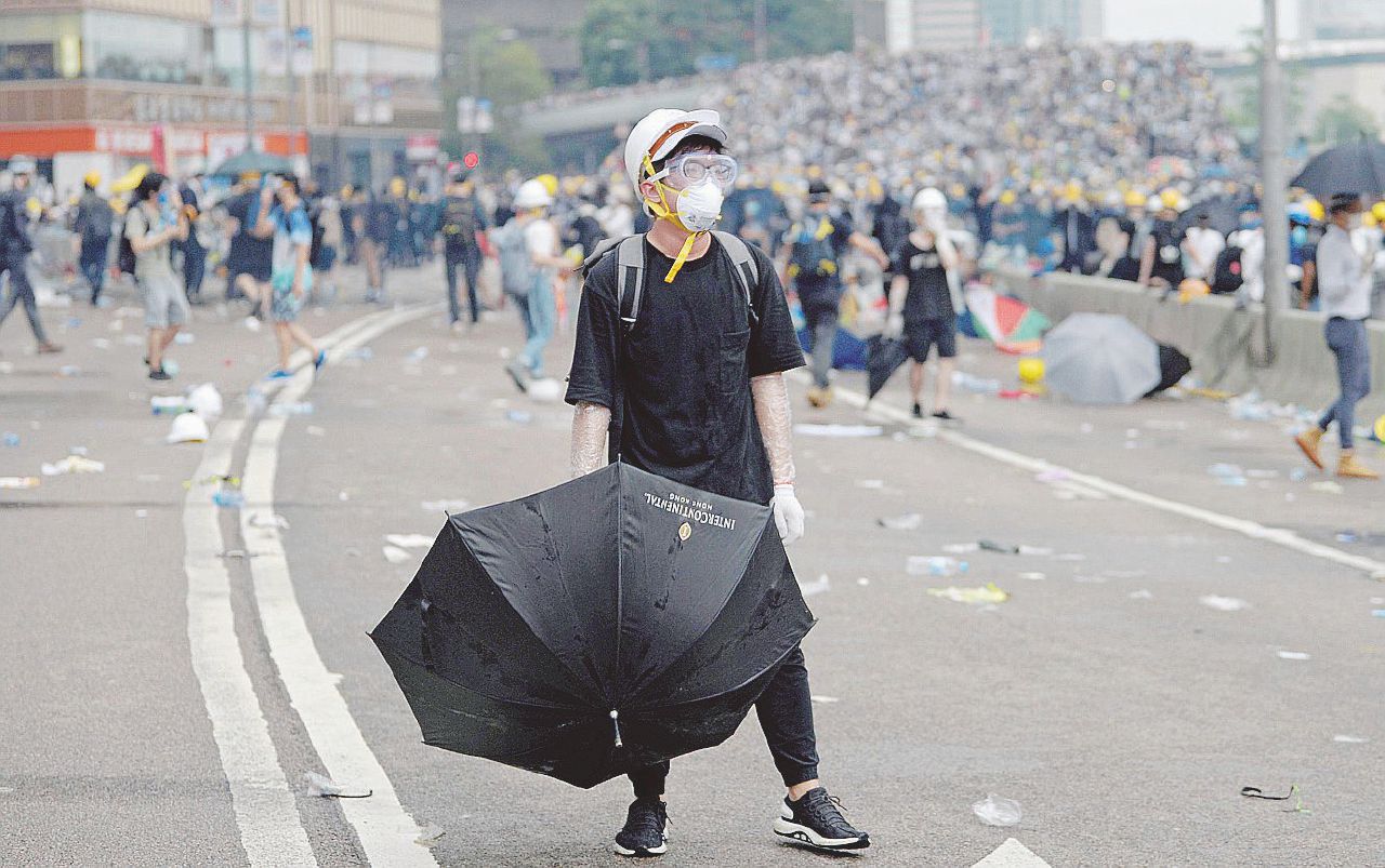 “Non solo l’estradizione, il Paese sta morendo”