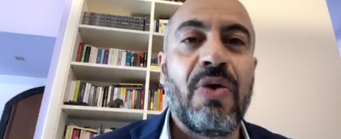 Copertina di Pd, Paragone: “Lotti? I dem ipocriti vogliono nascondere la questione morale”. Poi esorta il M5s: “Fuori i coglioni”