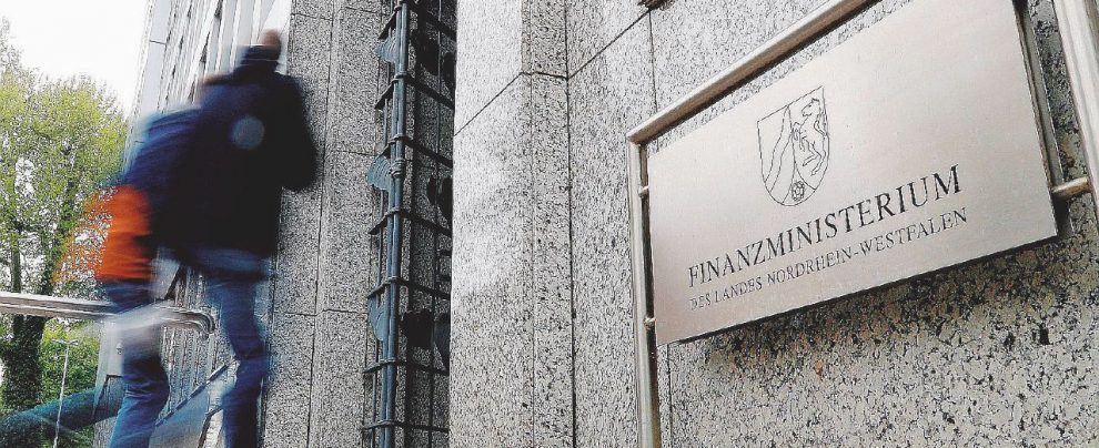 Finanzministerium - Una sede del ministero delle Finanze della Germania - Ansa Multe, prigione e agevolazioni. La ricetta tedesca anti-evasori