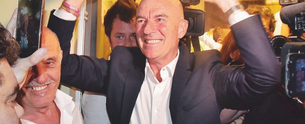“Pensavano fosse tutto marcio: io riapro la porta del Comune” “Pensavano fosse tutto marcio: io riapro la porta del Comune”