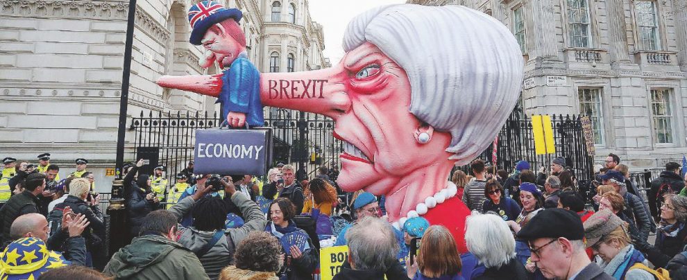 Cambio di clima - Si moltiplicano le manifestazioni contro la Brexit - LaPresse Per sciogliere il nodo Brexit è possibile un altro referendum