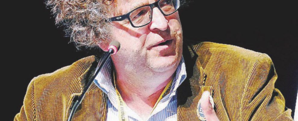 In prima fila - Ugo Mattei è anche docente di Diritto internazionale all’Università di California “Beni comuni, sulla legge Rodotà non molliamo”