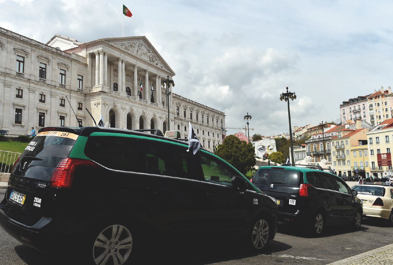 Copertina di Digitale, sconti e lotterie: così Lisbona ha ridotto l’evasione