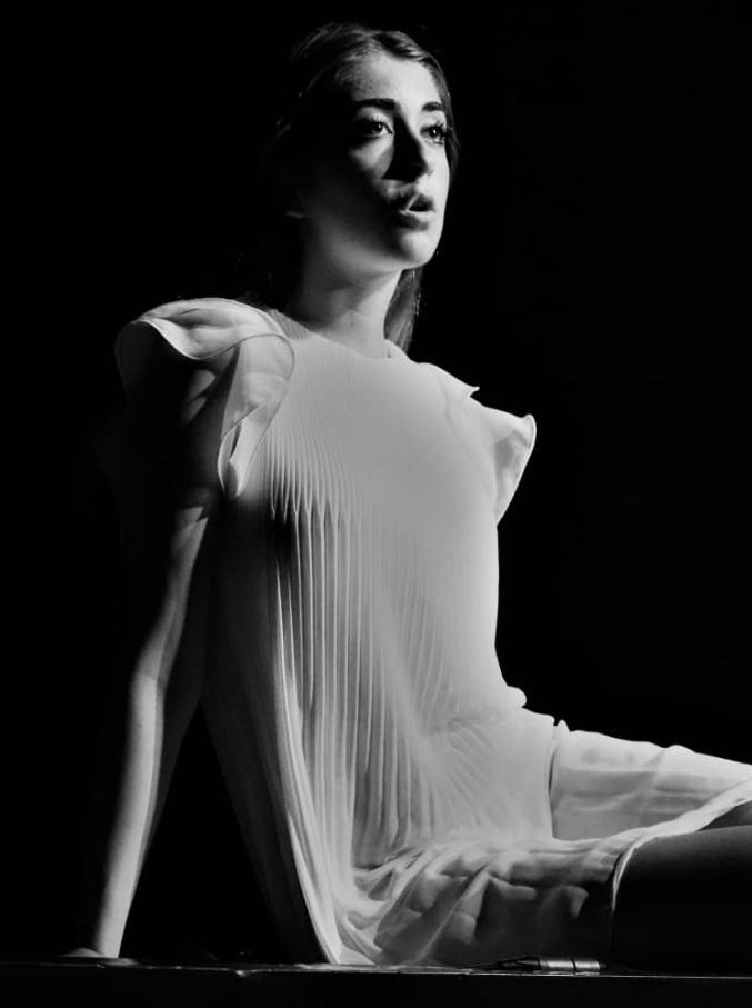 Copertina di Strage di Viareggio, standing ovation e tutto esaurito: il successo (commosso) dello spettacolo teatrale che riunisce una comunità